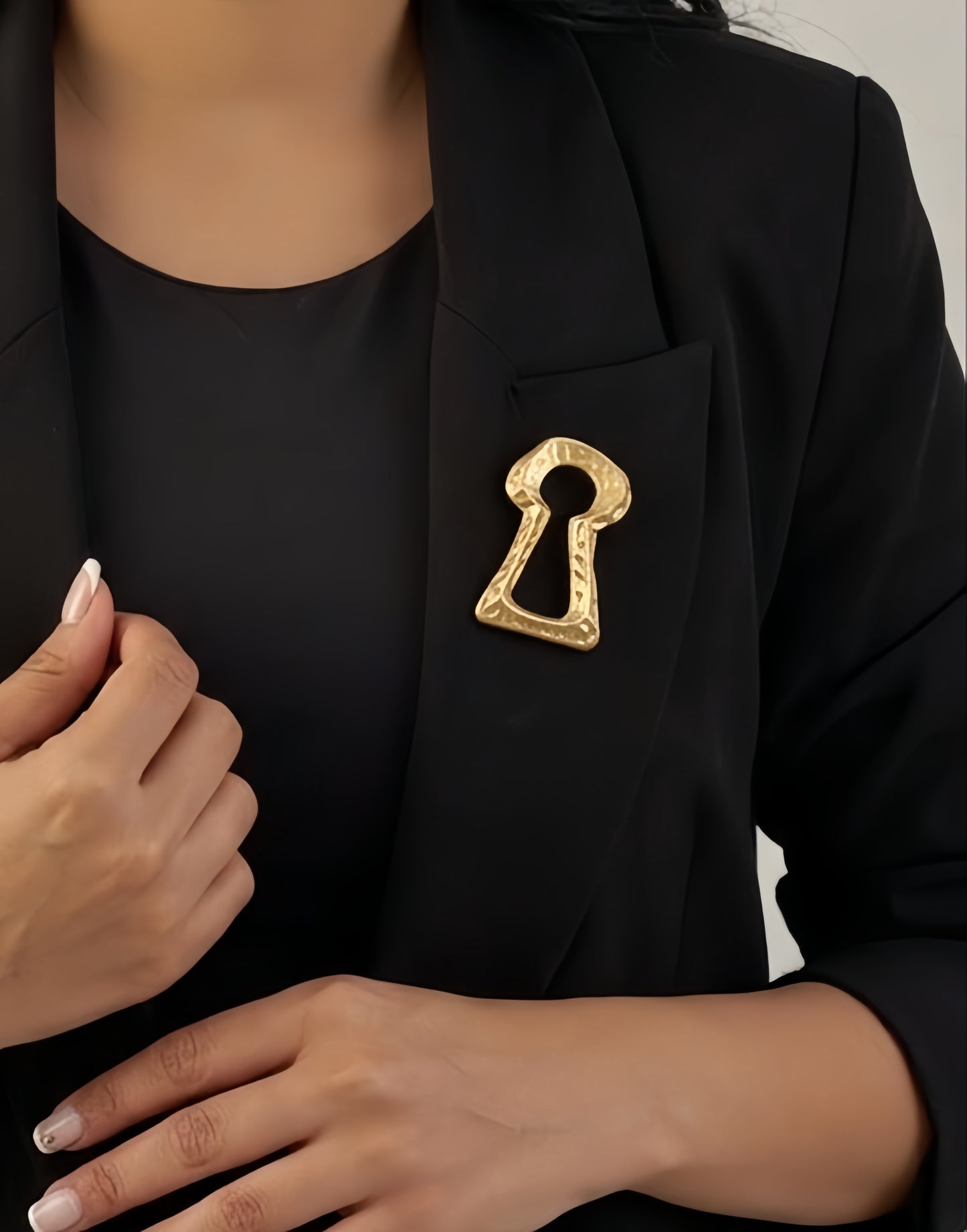 Brooch