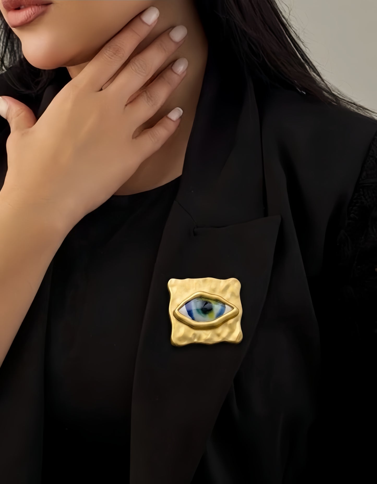 Brooch