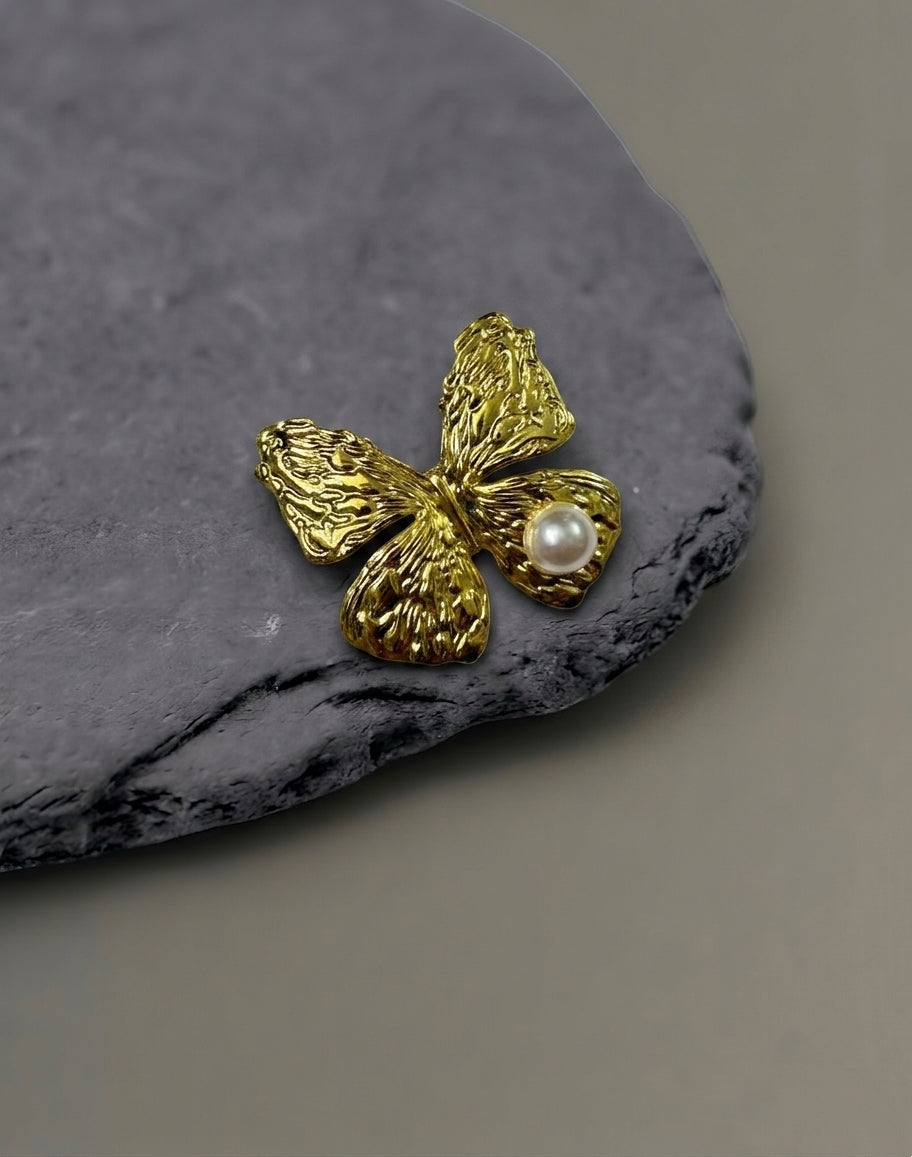 Brooch