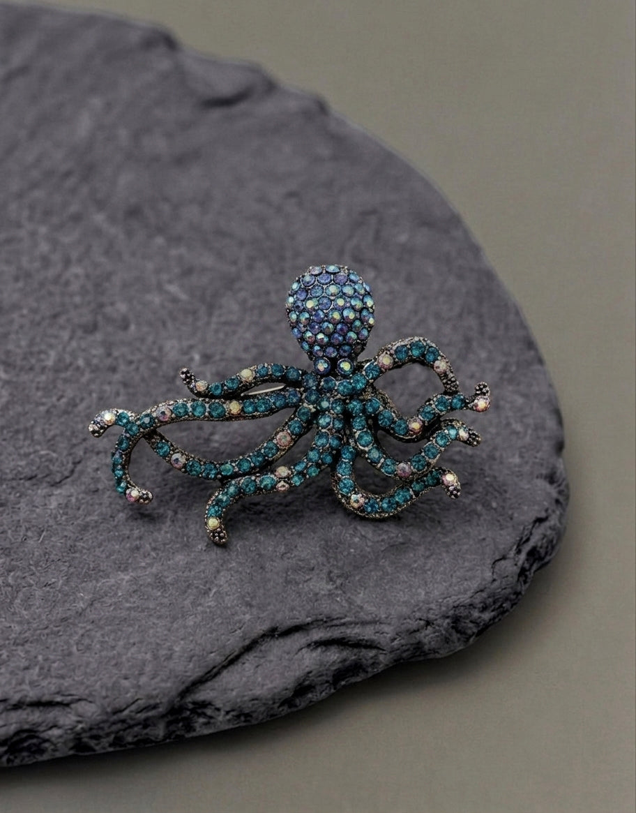 Brooch