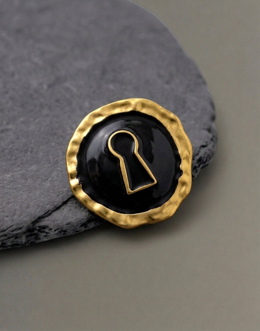 Brooch