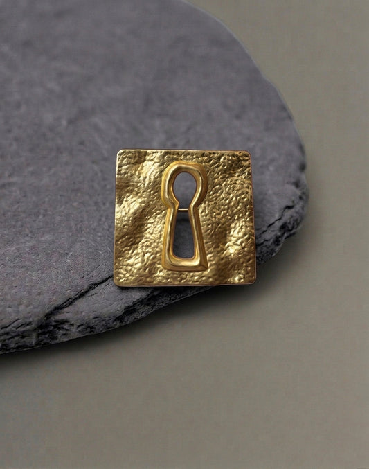Brooch