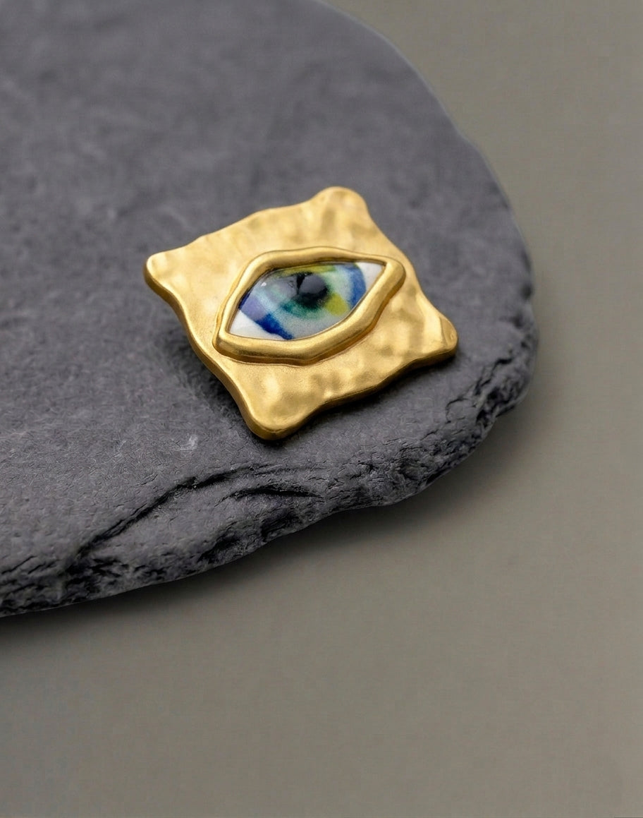 Brooch