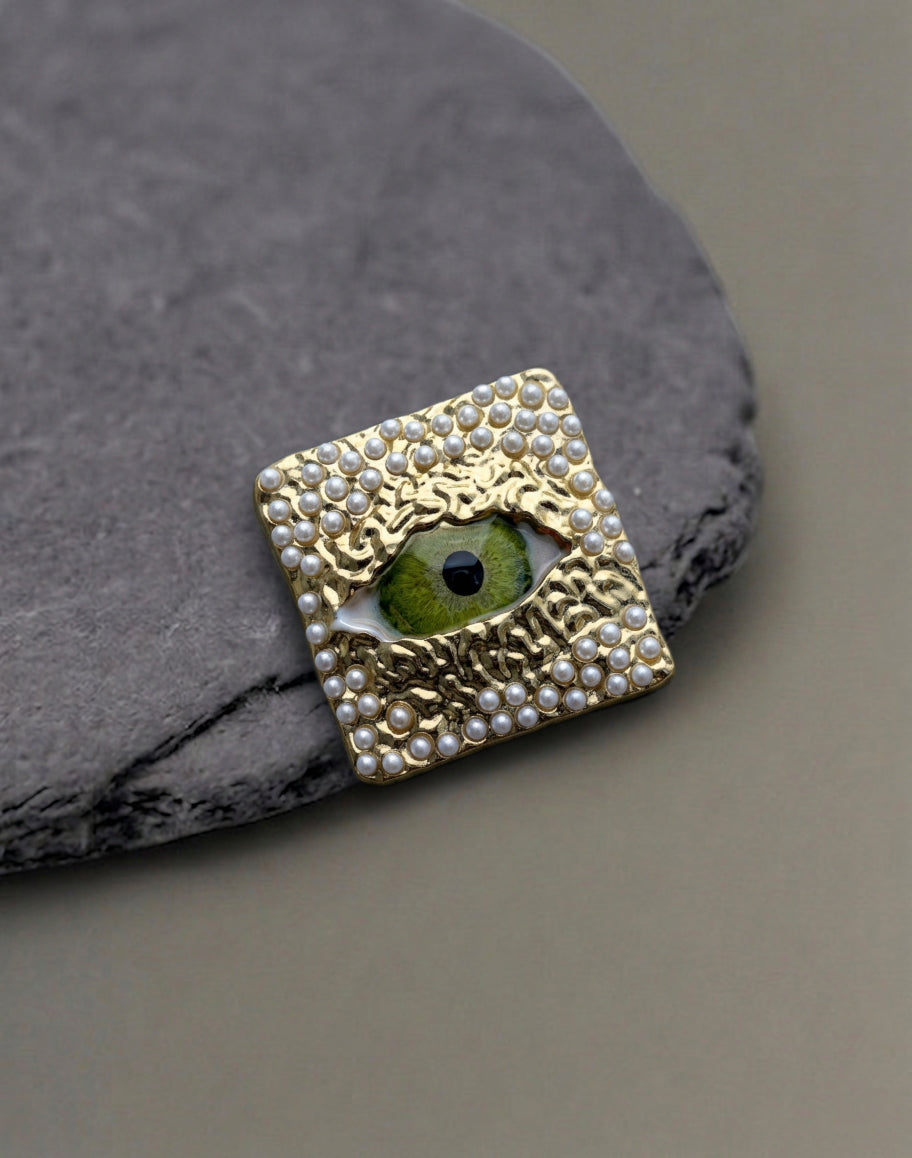 Brooch