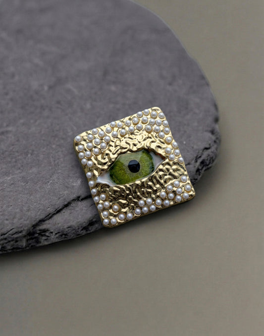 Brooch
