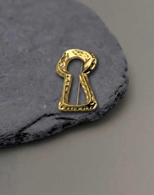 Brooch