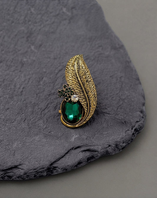 Brooch