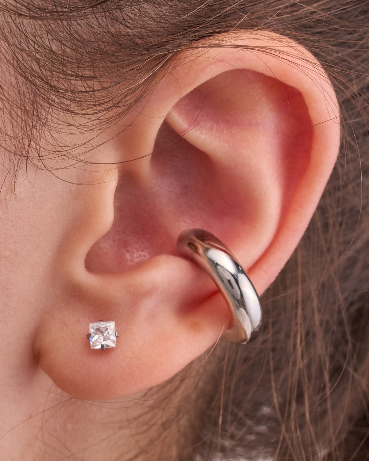 Ear cuff