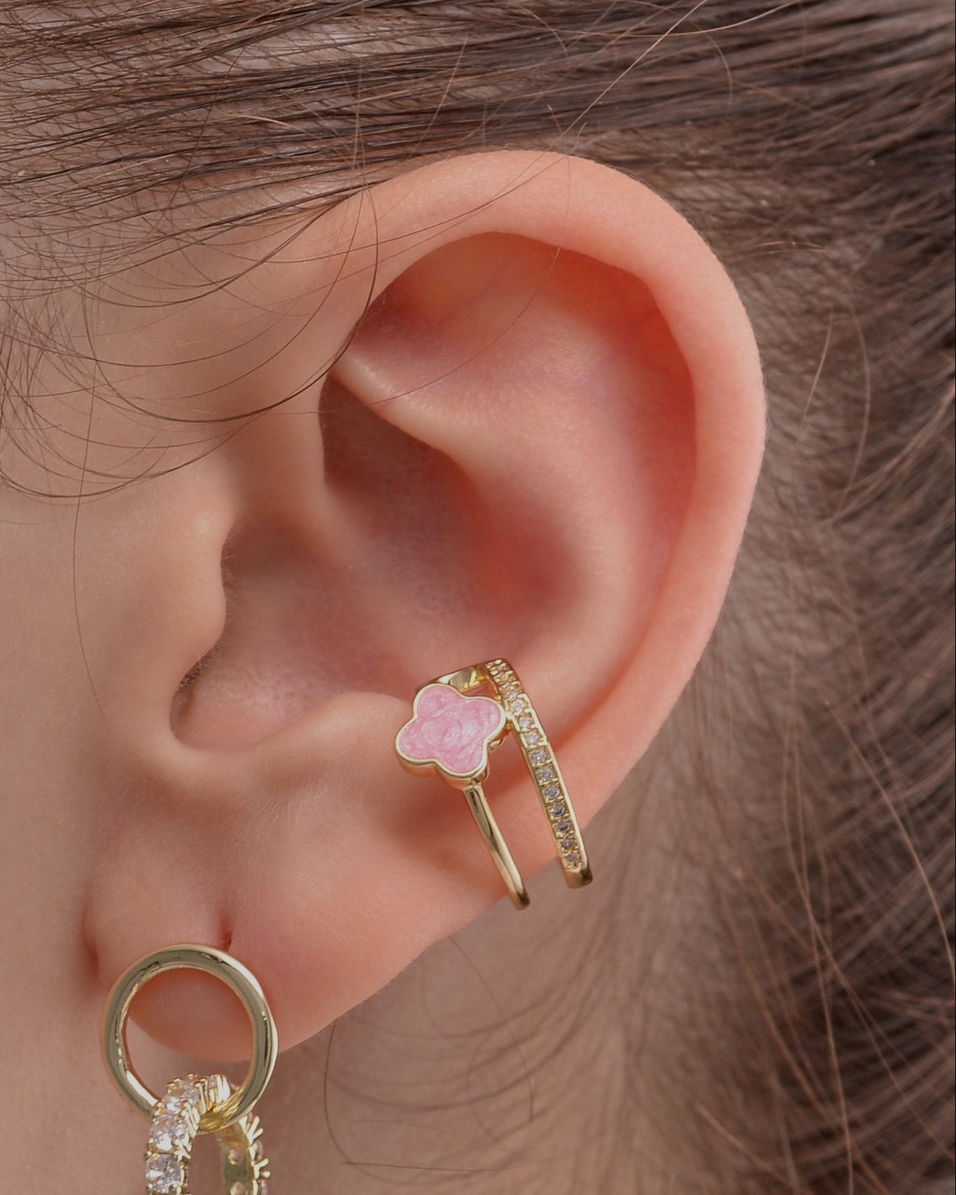 Ear cuff