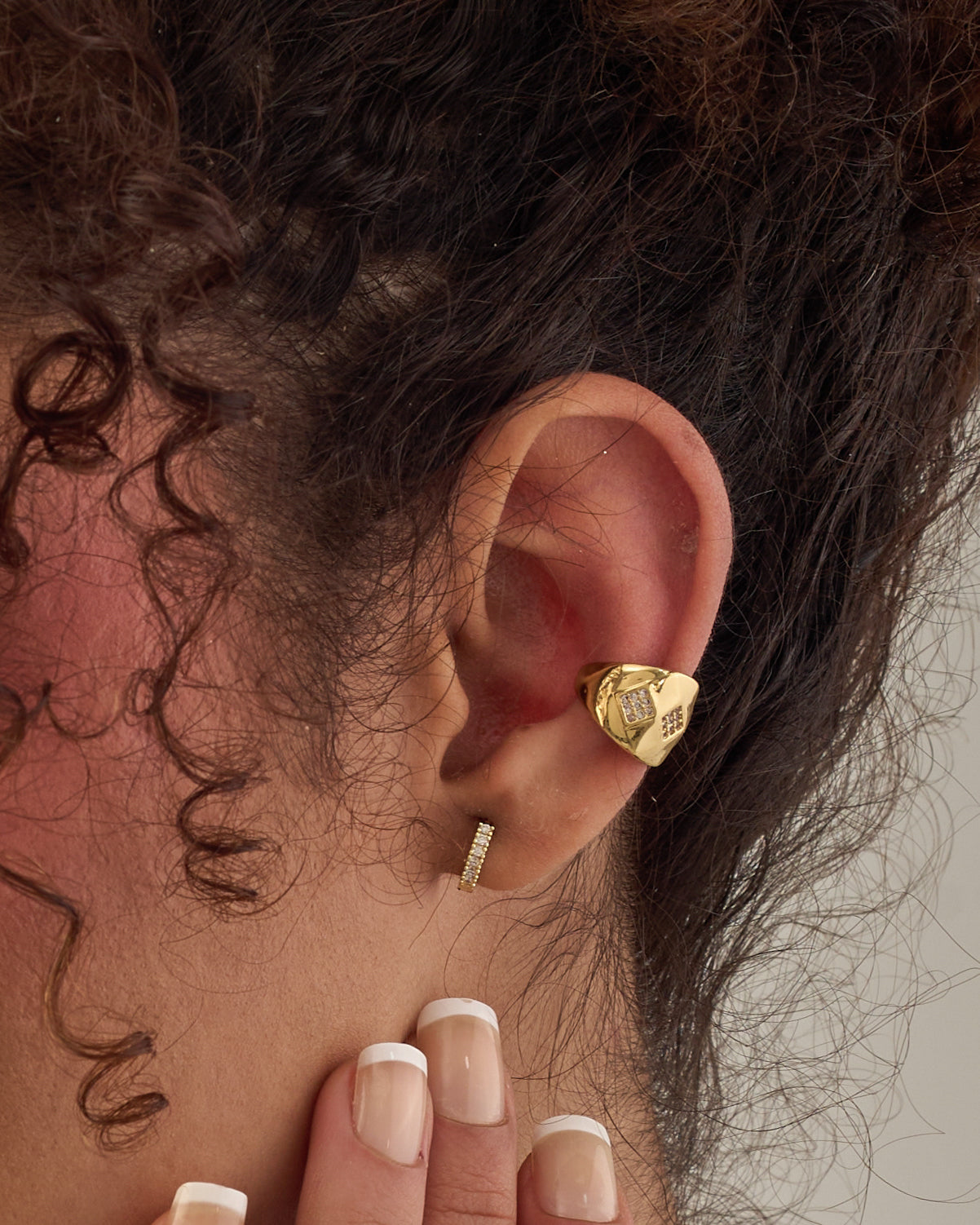 Earcuff